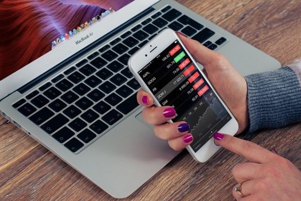 Zájem o finanční mobilní aplikace akceleruje