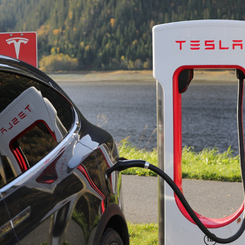 Tesla si „pojistila“ stabilní pozici na trhu
